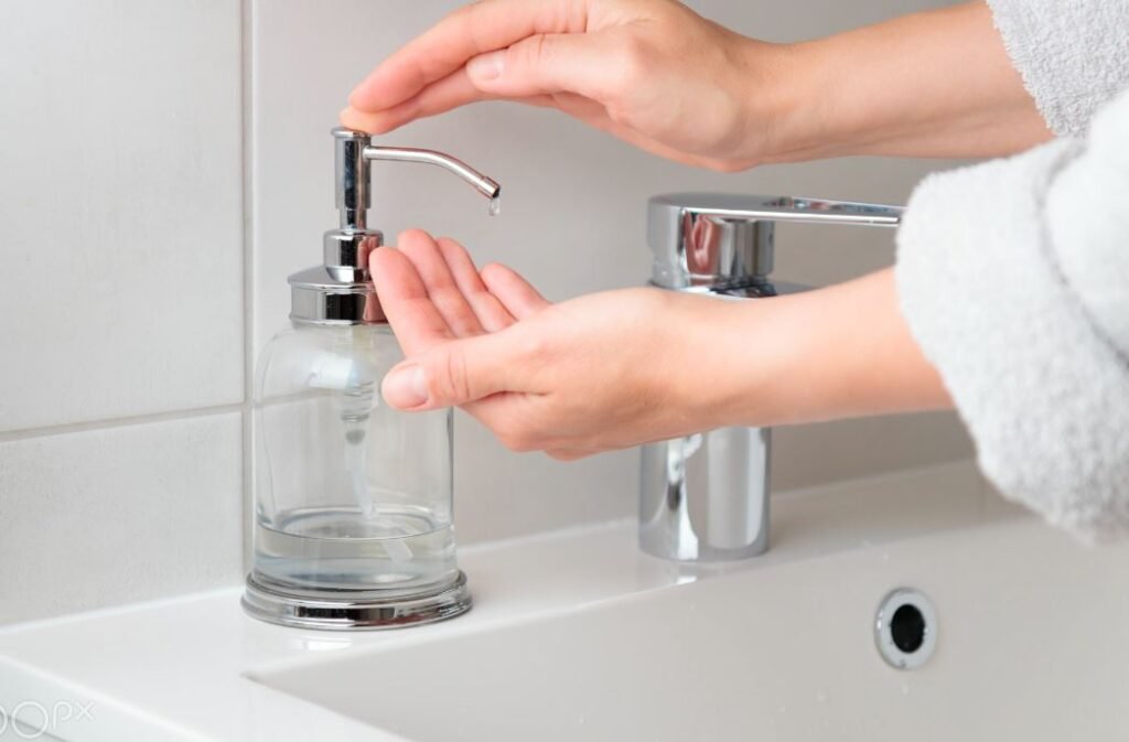 Bathroom Hardware Ideas: Perfecting Your Bathroom Aesthetic hng